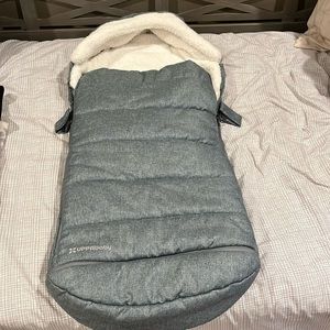 Uppa baby cozyganoosh - blue melange excellent condition, lightly used.